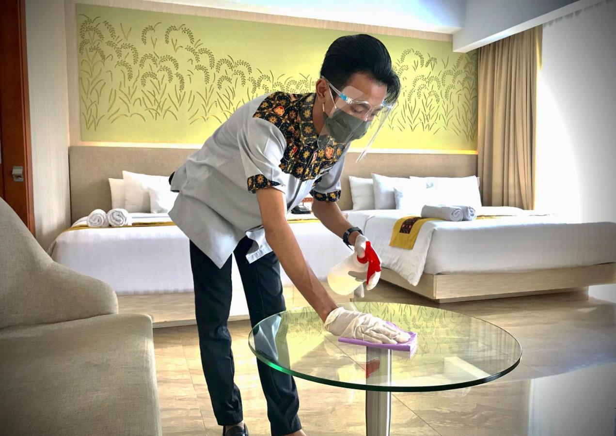 KJ Hotel Yogyakarta Kültér fotó
