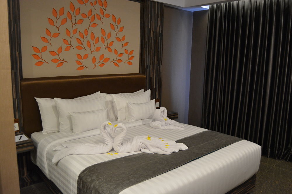 KJ Hotel Yogyakarta Kültér fotó