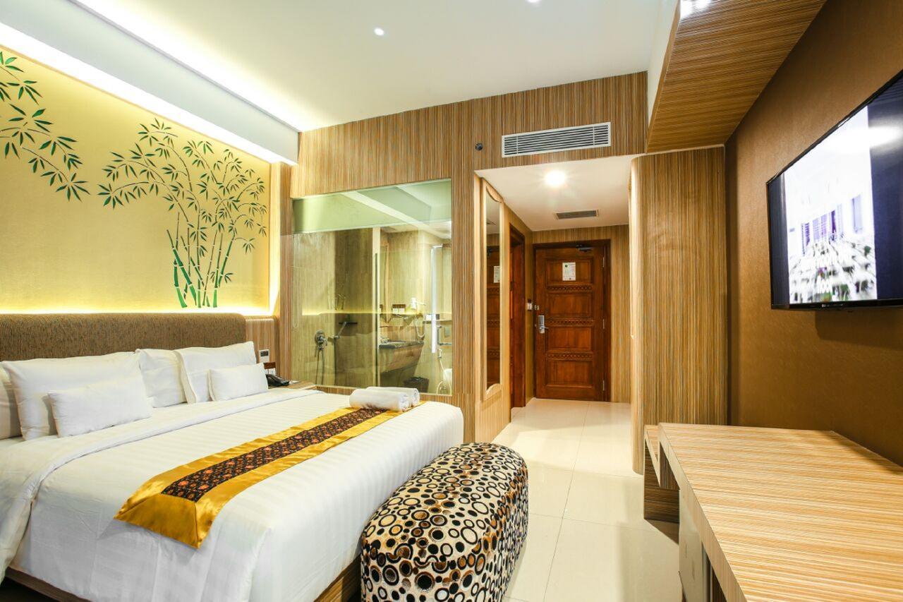 KJ Hotel Yogyakarta Kültér fotó