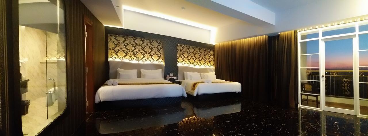 KJ Hotel Yogyakarta Kültér fotó