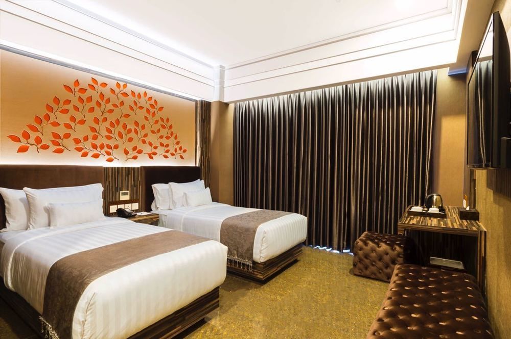 KJ Hotel Yogyakarta Kültér fotó