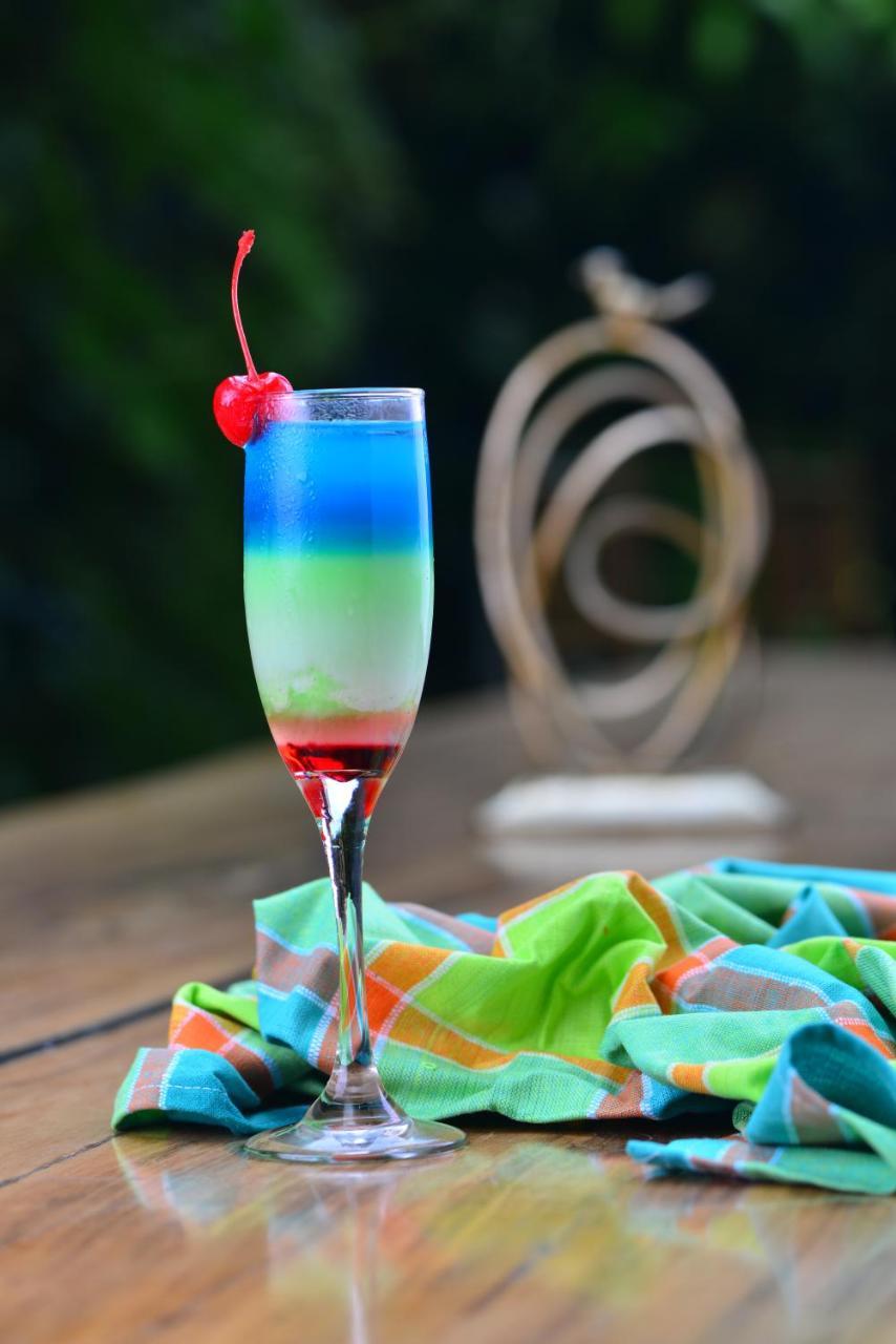 KJ Hotel Yogyakarta Kültér fotó