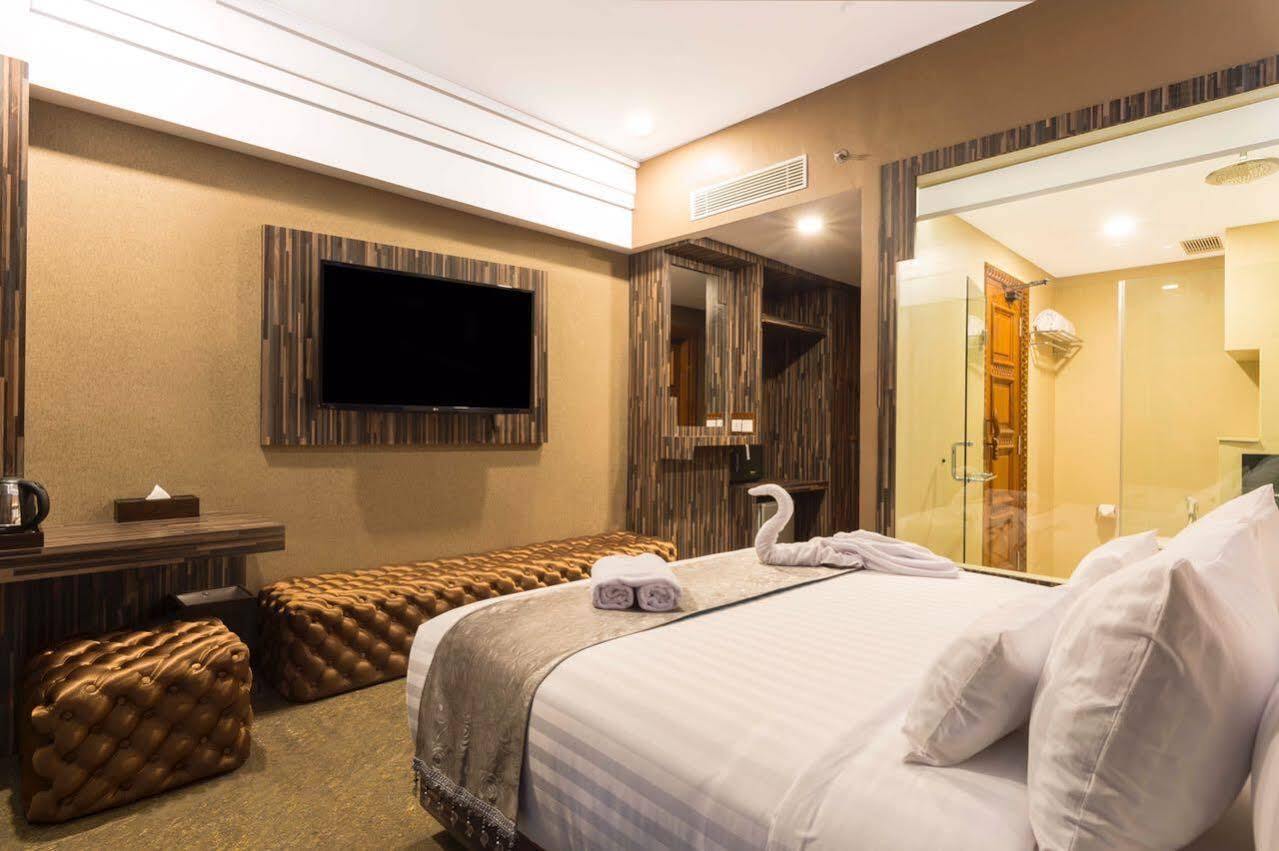 KJ Hotel Yogyakarta Kültér fotó