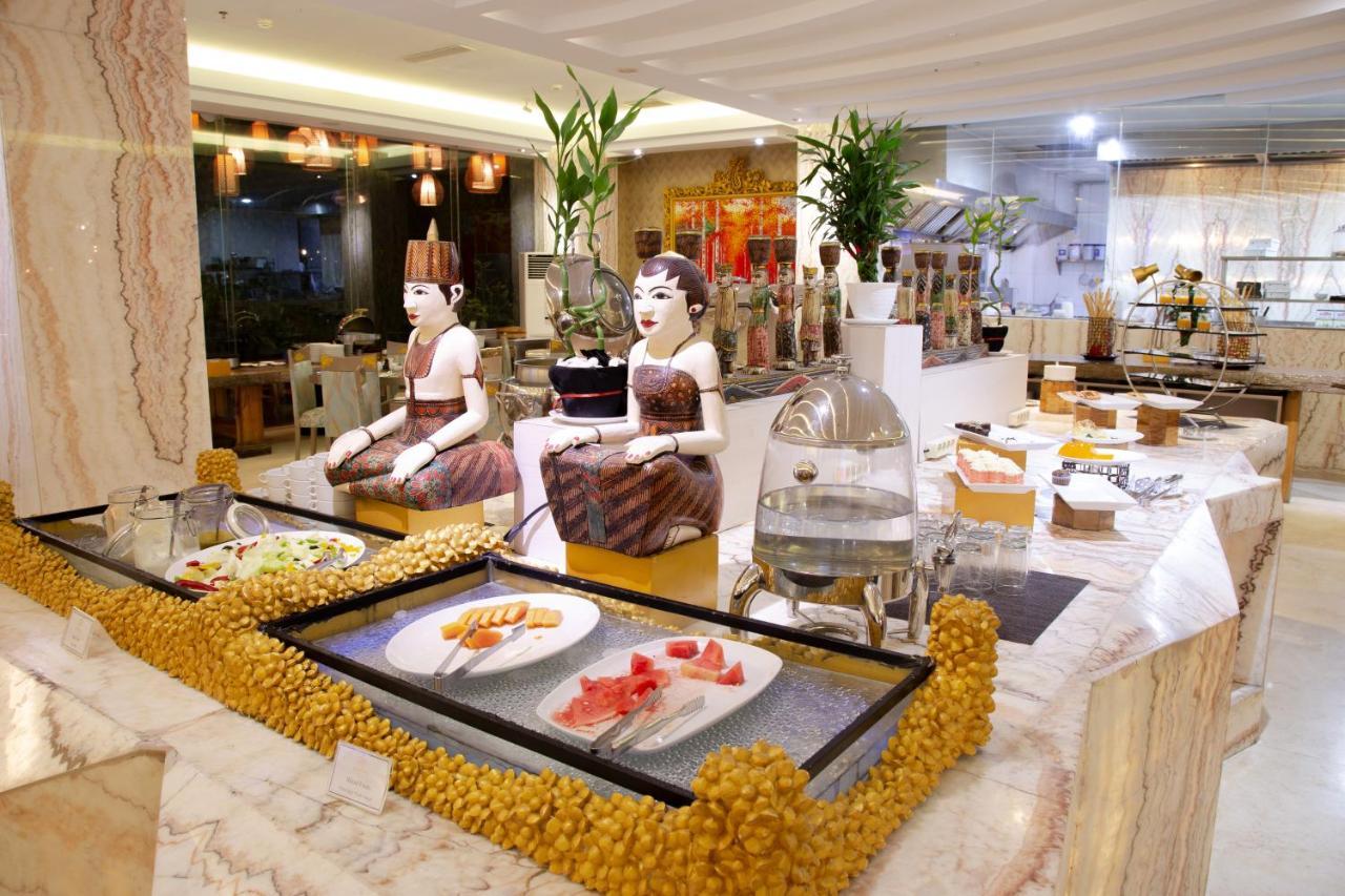 KJ Hotel Yogyakarta Kültér fotó